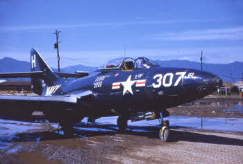 F9F wingman at K-18
