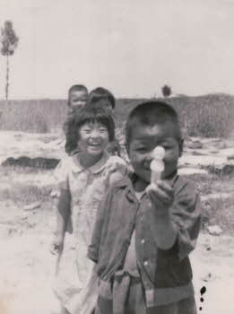 Korean kids smiling