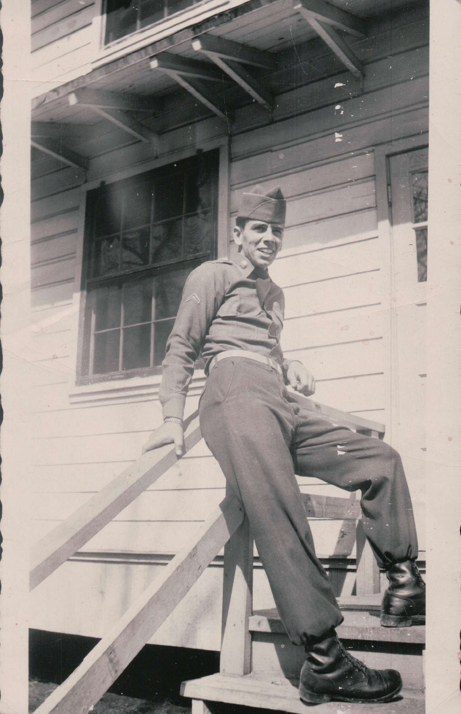 Auletti wearing his Korean War uniform